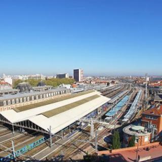 Décor tournage : la gare SNCF Toulouse - Matabiau